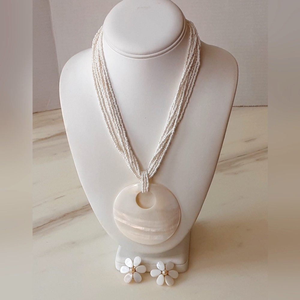 Multi-Strand Glass Seed Pearls|MOP Donut Pendant|MOP Daisy Post Earrings - Vtg